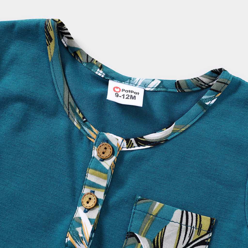 Family Matching All Over Floral Print Blue V Neck Ruffle Dresses and Short-sleeve Splicing T-shirts Sets - 20301504