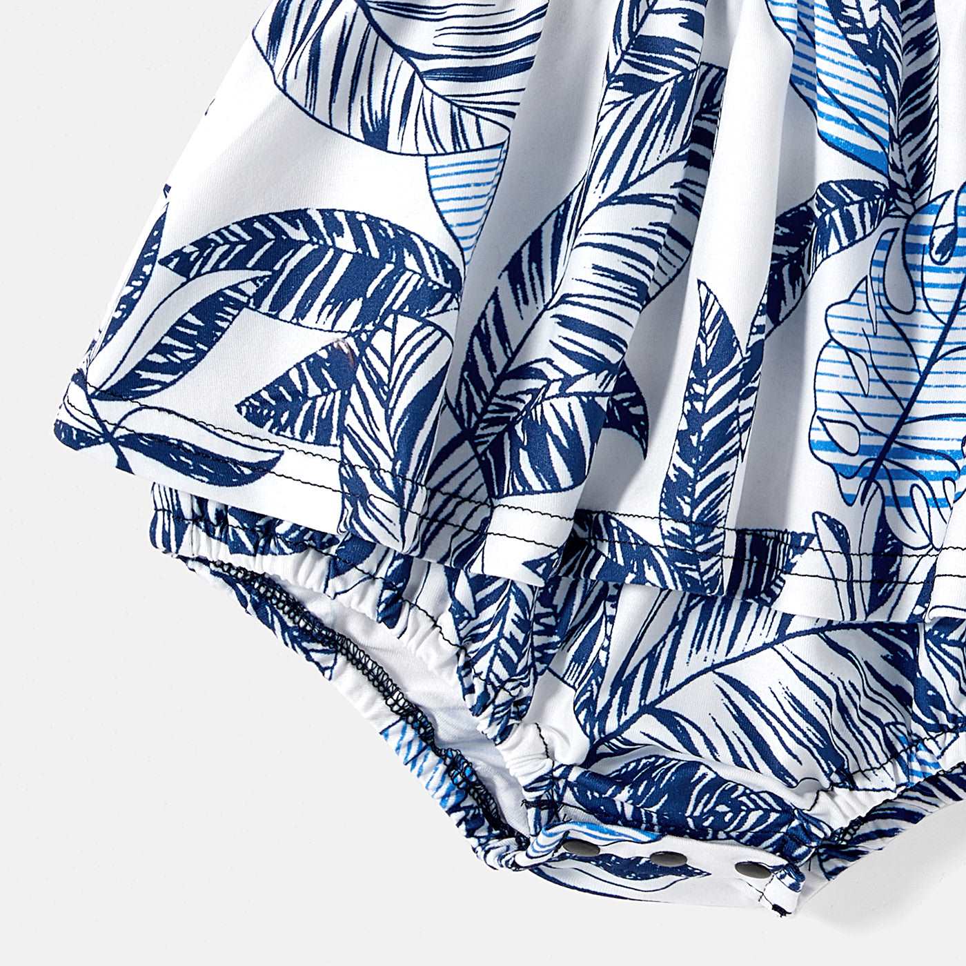 Family Matching 95% Cotton Allover Plant Print Short-sleeve Belted Spliced Dresses and T-shirts Sets - 20589512