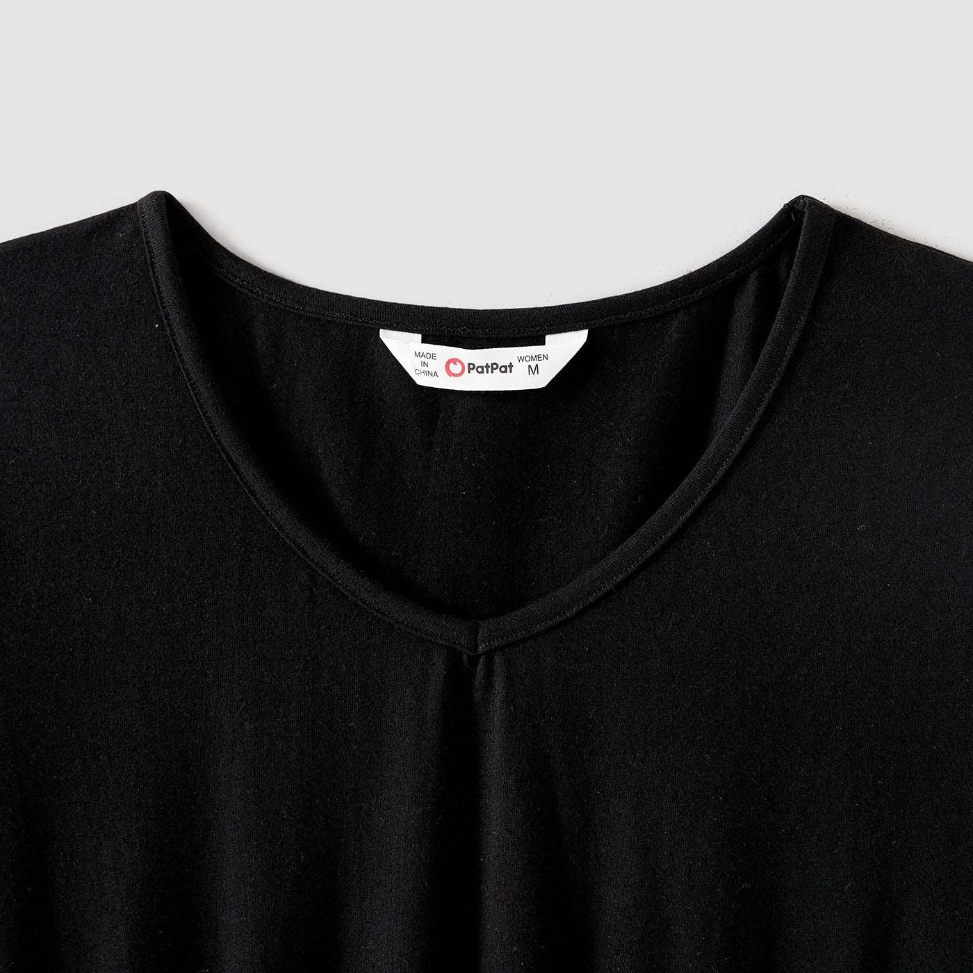Family Matching 95% Cotton Black Short-sleeve T-shirts and Allover Heart Print Chevron Striped Asymmetric Hem Spliced Dresses Sets - 20540700