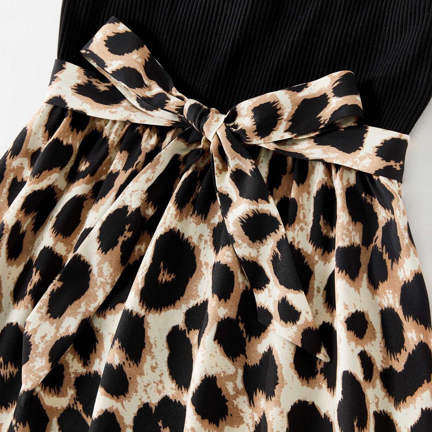 Family Matching 95% Cotton Short-sleeve T-shirts and Rib Knit Spliced Leopard Belted Cami Dresses Sets - 20460028