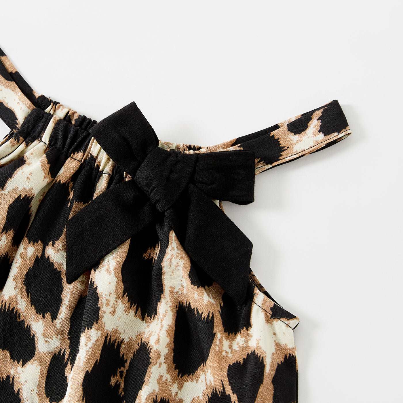 Family Matching 95% Cotton Short-sleeve T-shirts and Rib Knit Spliced Leopard Belted Cami Dresses Sets - 20460028