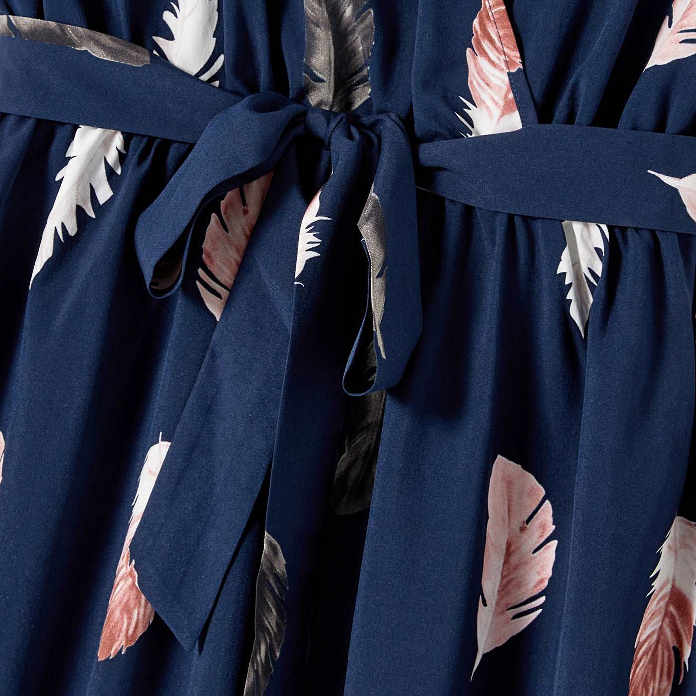Family Matching Allover Feather Print Belted Cami Dresses and Short-sleeve Spliced Tee Sets - 20602585