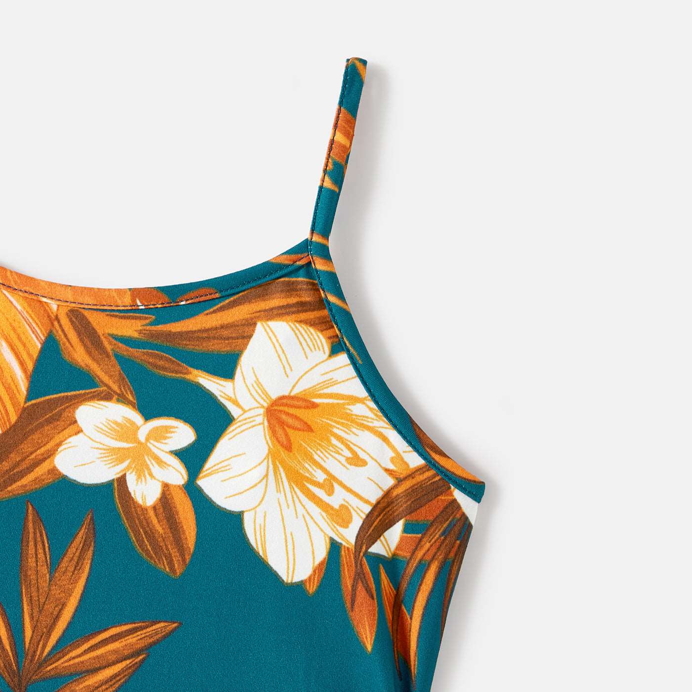 Family Matching Allover Floral Print Drawstring Ruched Bodycon Cami Dresses and Short-sleeve Spliced T-shirts Sets - 20610083