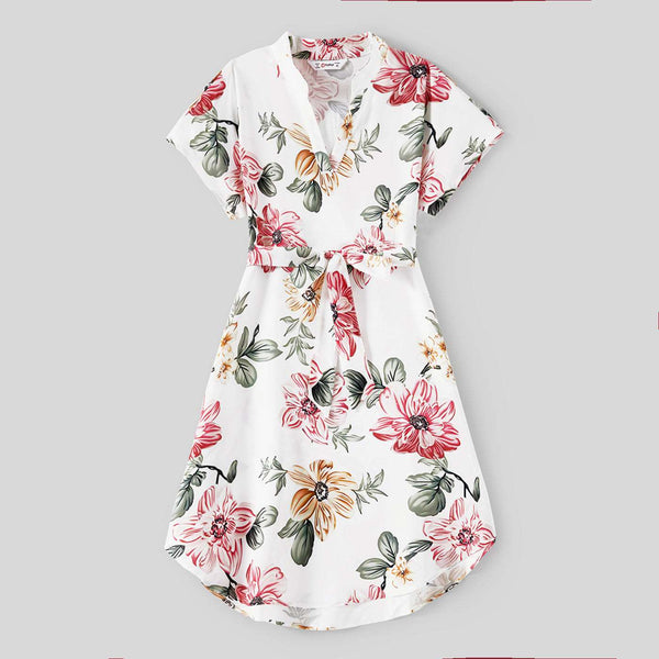 Family Matching Allover Floral Print Notched Neck Belted Dresses and Short-sleeve Colorblock T-shirts Sets - 20584577