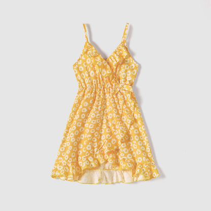 Family Matching Allover Floral Print Shirred Tiered Dresses and Short-sleeve Colorblock T-shirts Sets - 20589834