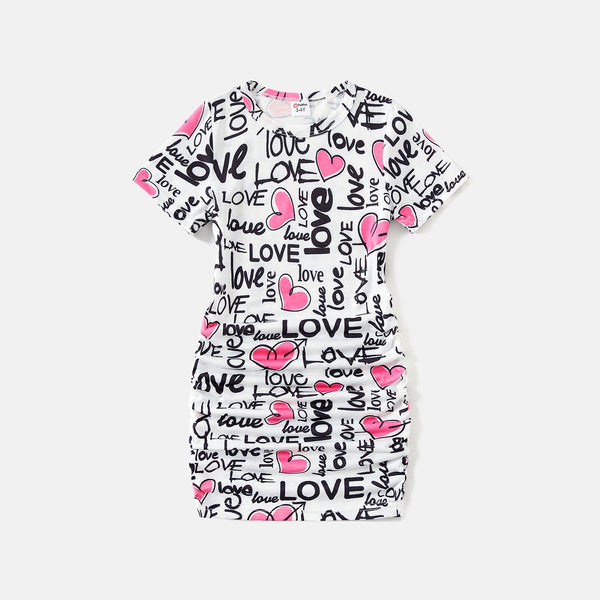 Family Matching Allover Heart & Letter Print Drawstring Ruched Bodycon Dresses and Short-sleeve T-shirts Sets - 20537106