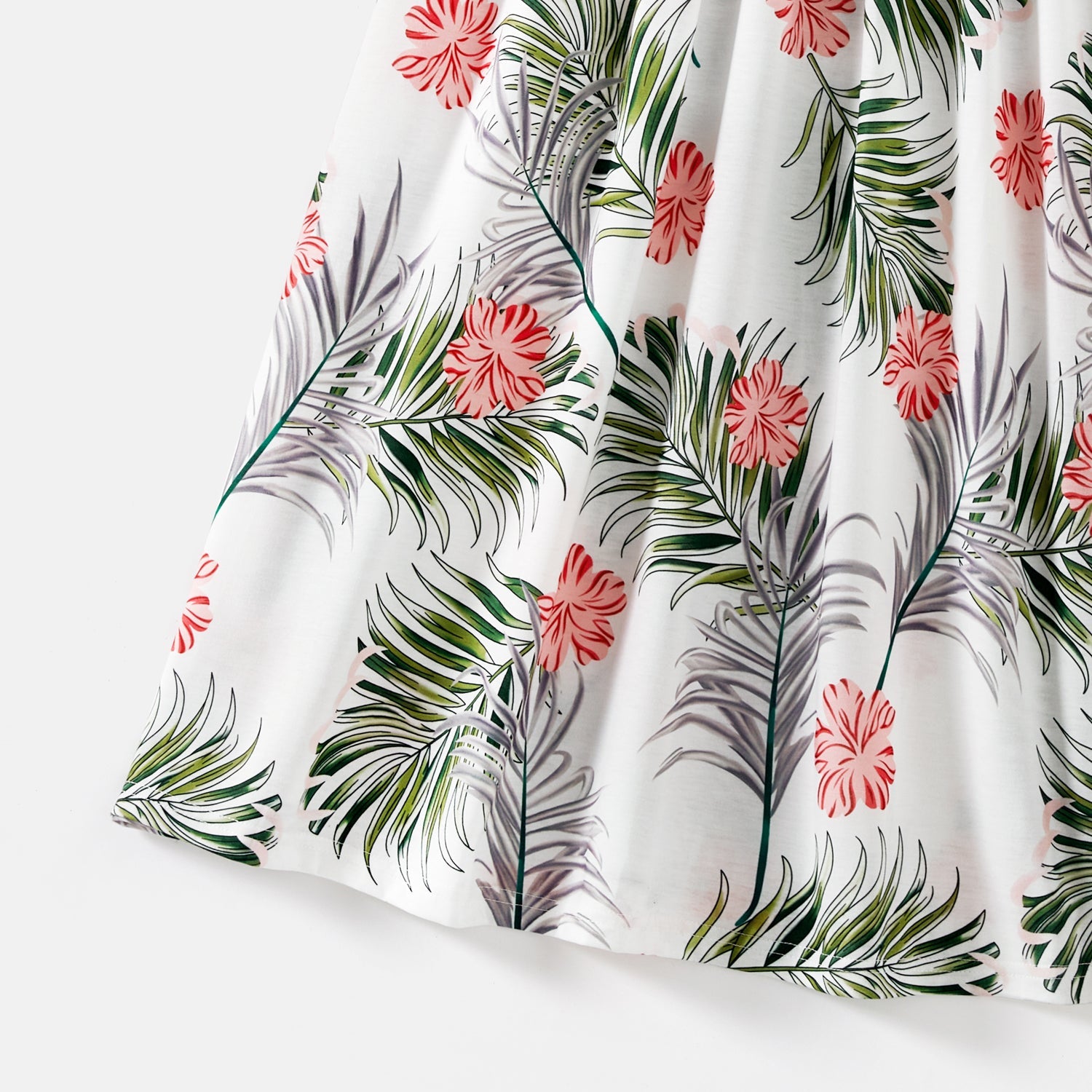 Family Matching Allover Plant Print Cami Dresses and Short-sleeve Colorblock Spliced T-shirts Sets - 20581442