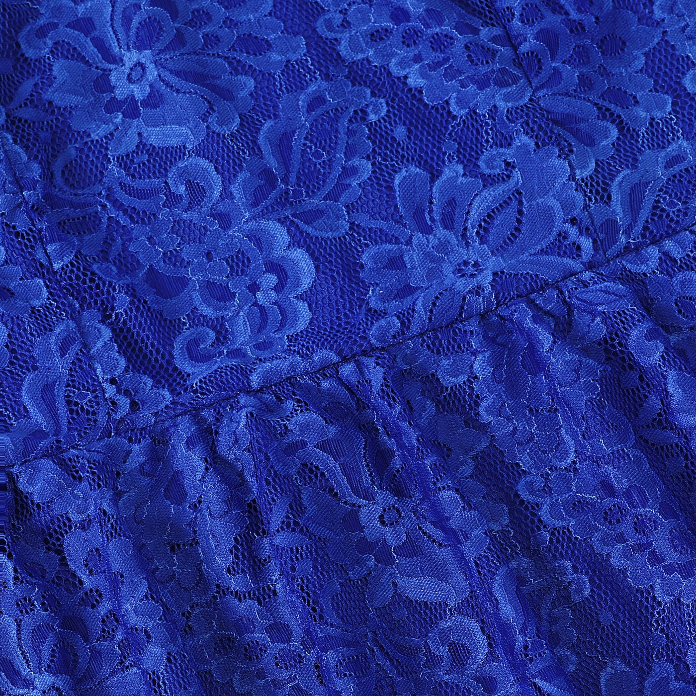 Family Matching Blue Lace Halter Sleeveless Dresses and Colorblock Short-sleeve Polo Shirts Sets - 20430252