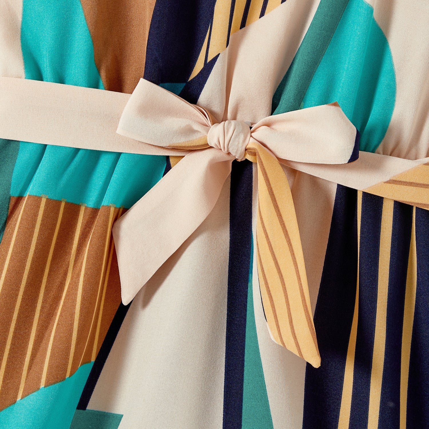 Family Matching Colorblock Sleeveless Belted Halter Dresses and T-shirts Sets - 20587165