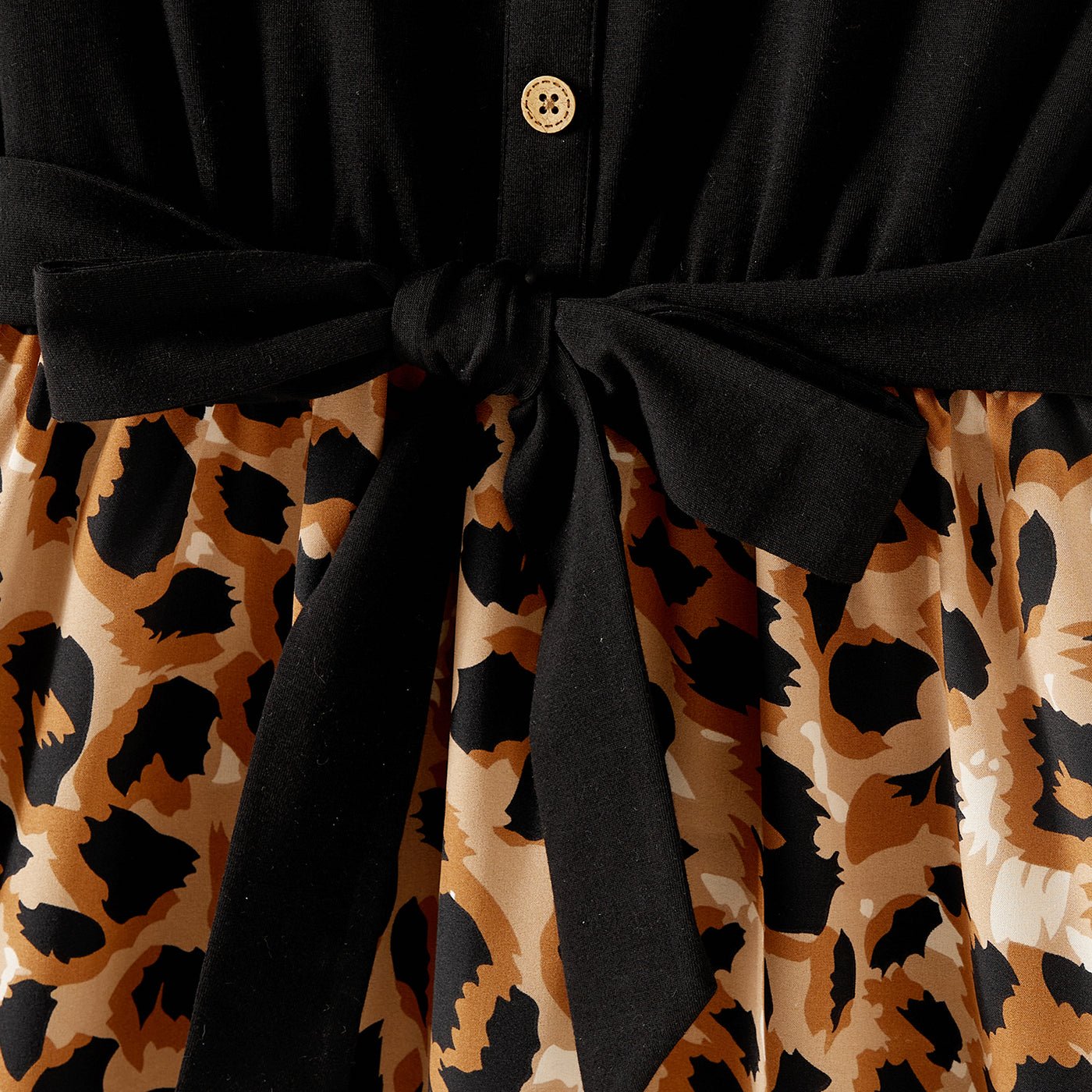 Family Matching Cotton Black Short-sleeve T-shirts and Leopard Print High Low Hem Flutter-sleeve Dresses Sets - 20551039