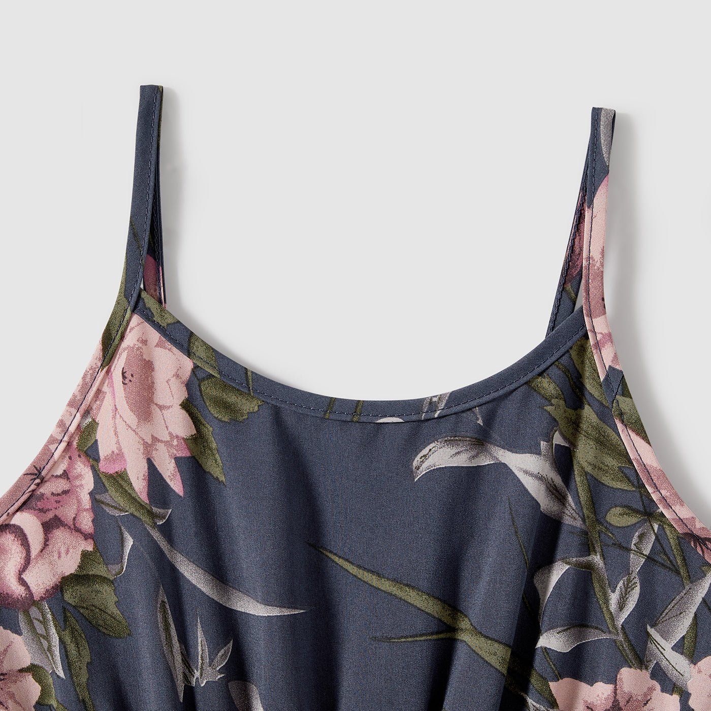 Family Matching Outfits Floral Printed V-neck Cami Dress and T-shirts with Pocket - 20610125