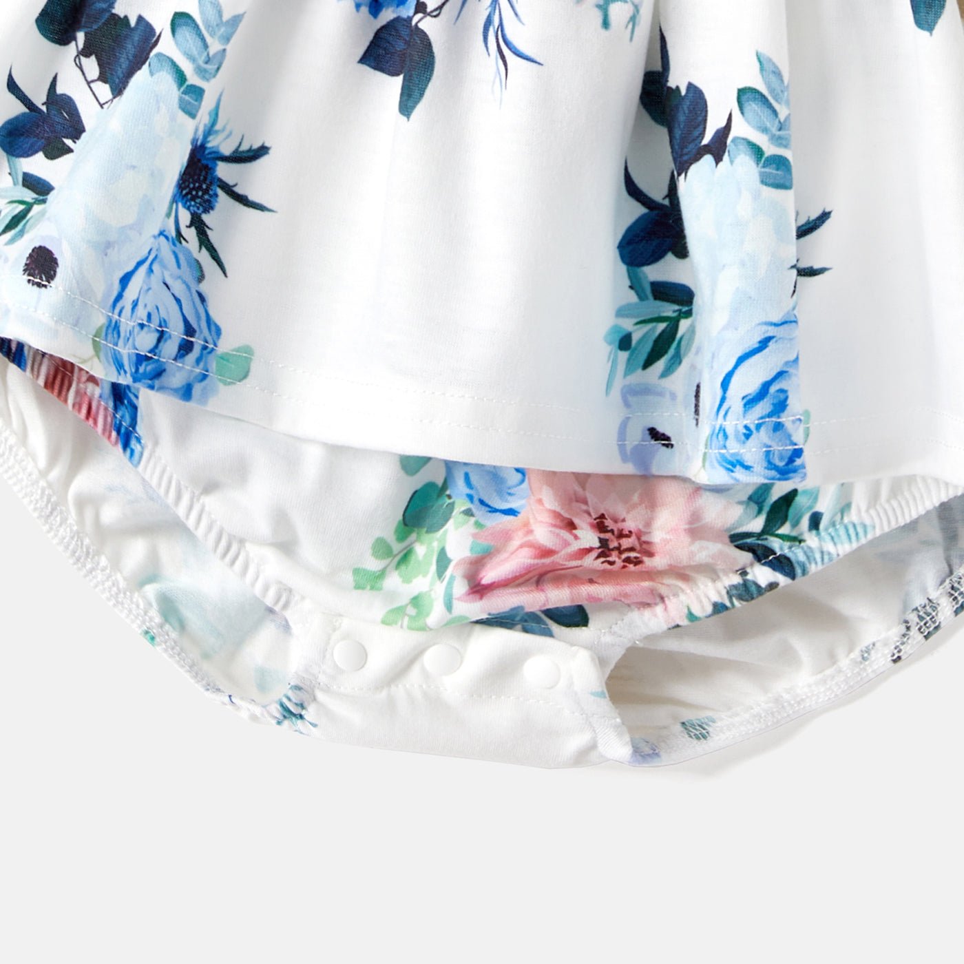 Family Matching Solid Surplice Neck Ruffle-sleeve Spliced Floral Print High Low Hem Dresses and Short-sleeve Striped Colorblock T-shirts Sets - 20550074