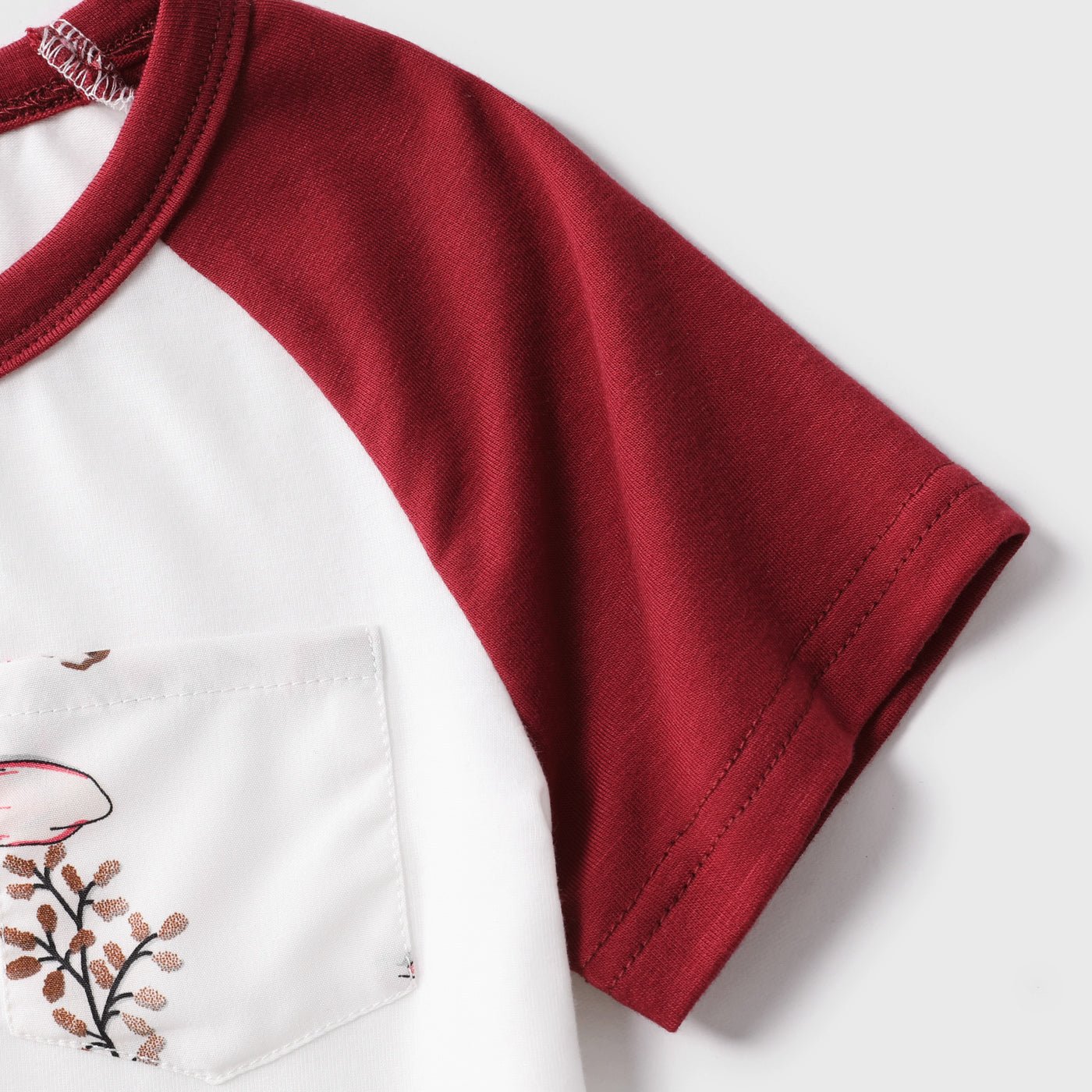 Family Matching Solid V Neck Button Up Spaghetti Strap Splicing Floral Print Dresses and Short-sleeve T-shirts Sets - 20330844